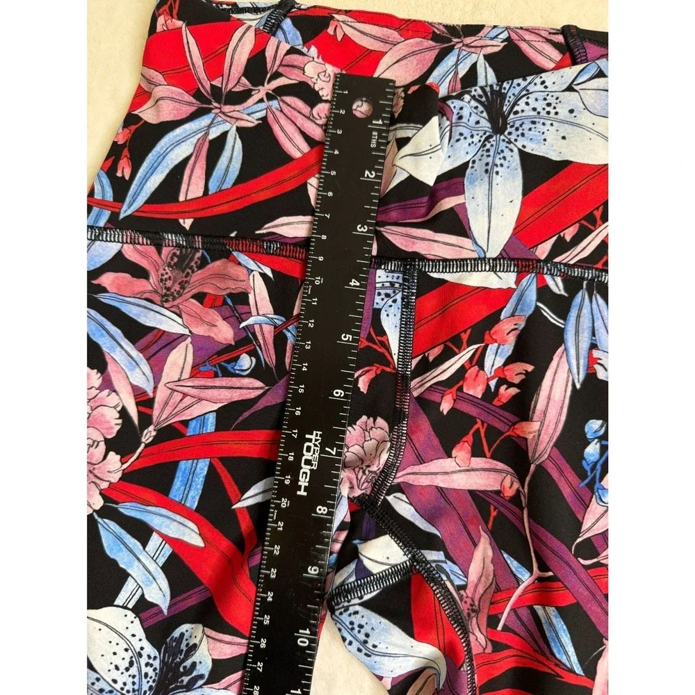 Lululemon Leggings Women's 4 Lush Lillies Multi Print‎ Train Times 7/8
